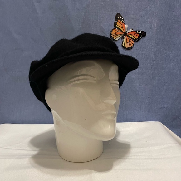 Wool News Boy Beret Hat - Picture 2 of 5